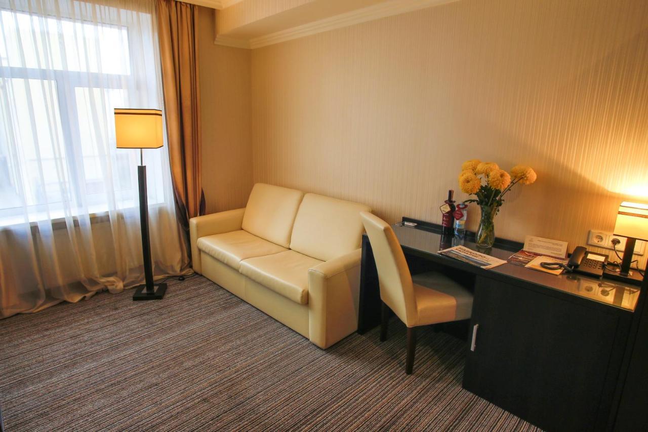 Optima Cherkasy Hotel Dış mekan fotoğraf