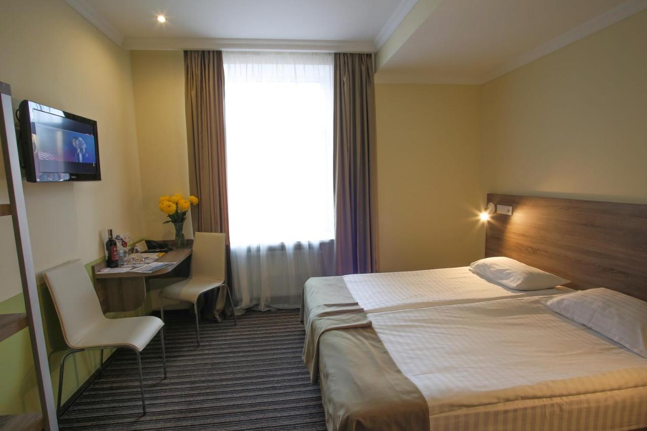 Optima Cherkasy Hotel Dış mekan fotoğraf